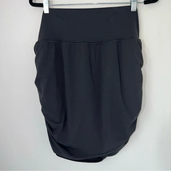 Athleta Transcend Skort Plus Size Layered Skirt With Shorts Black Size XXL EUC - Picture 3 of 14